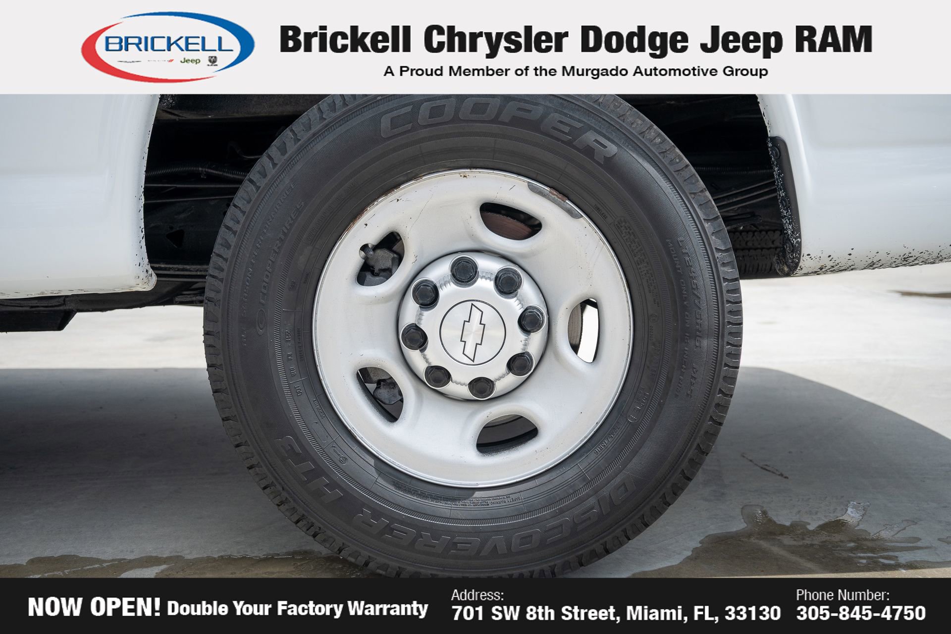 Used 2017 Chevrolet Express 2500 image 27