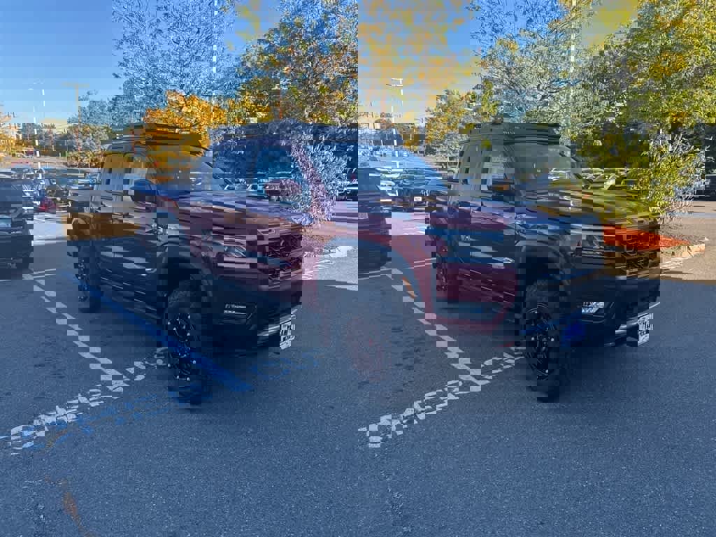 New 2025 Nissan Frontier PRO-4X w/ Pro Convenience Package image 1