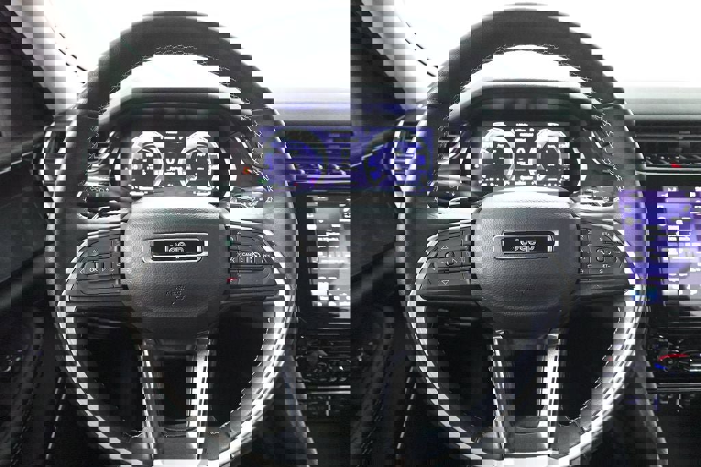 Used 2022 Jeep Grand Cherokee L Laredo w/ Luxury Tech Group I image 14