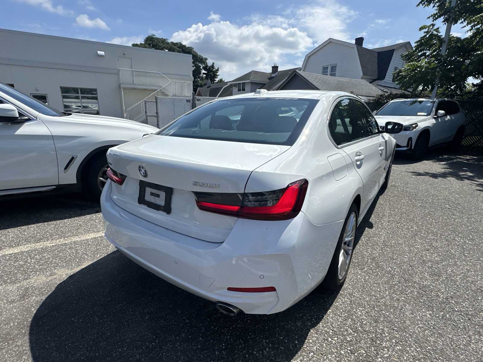 Used 2024 BMW 330i xDrive Sedan w/ Convenience Package AWD/4WD image 8