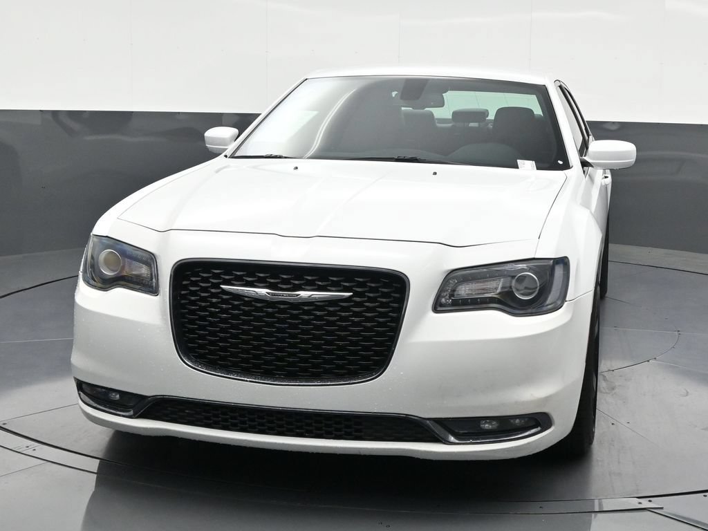Used 2020 Chrysler 300 S RWD image 8