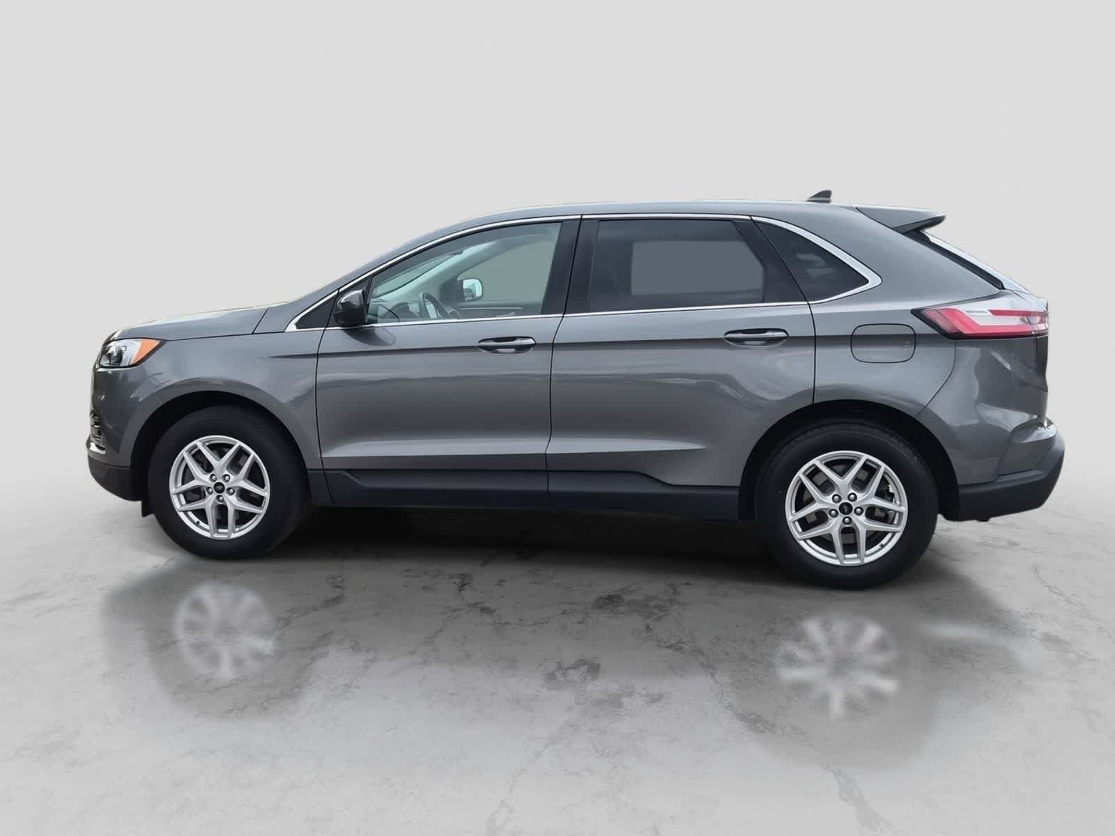 Certified 2024 Ford Edge SEL w/ Convenience Package AWD/4WD image 5
