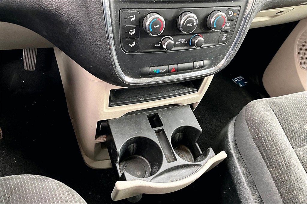 Used 2019 Dodge Grand Caravan SE image 31