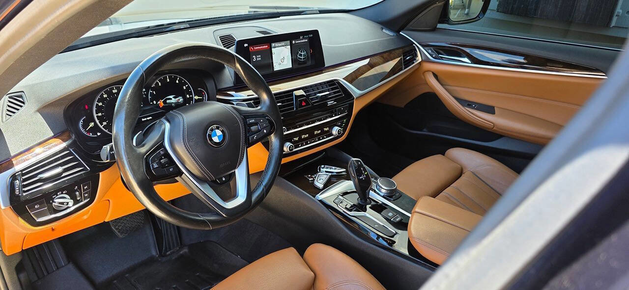 Used 2017 BMW 530i xDrive AWD/4WD image 13