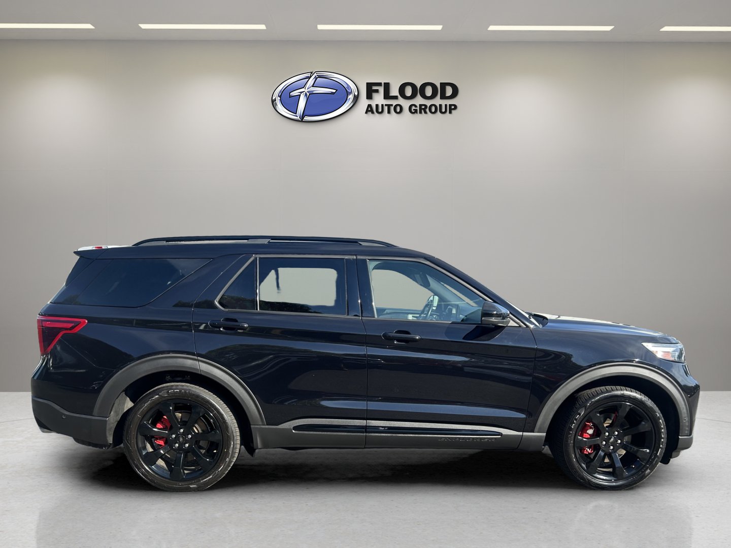 Used 2020 Ford Explorer ST w/ ST Street Pack AWD/4WD image 4