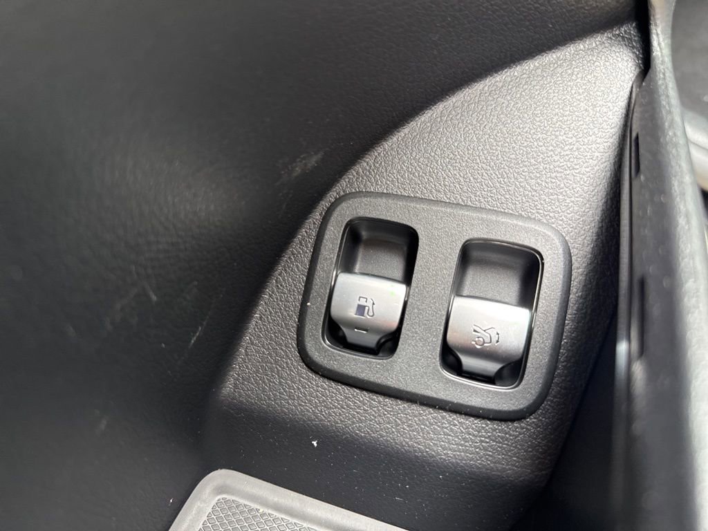 New 2025 Mercedes-Benz GLC 63 AMG S image 16