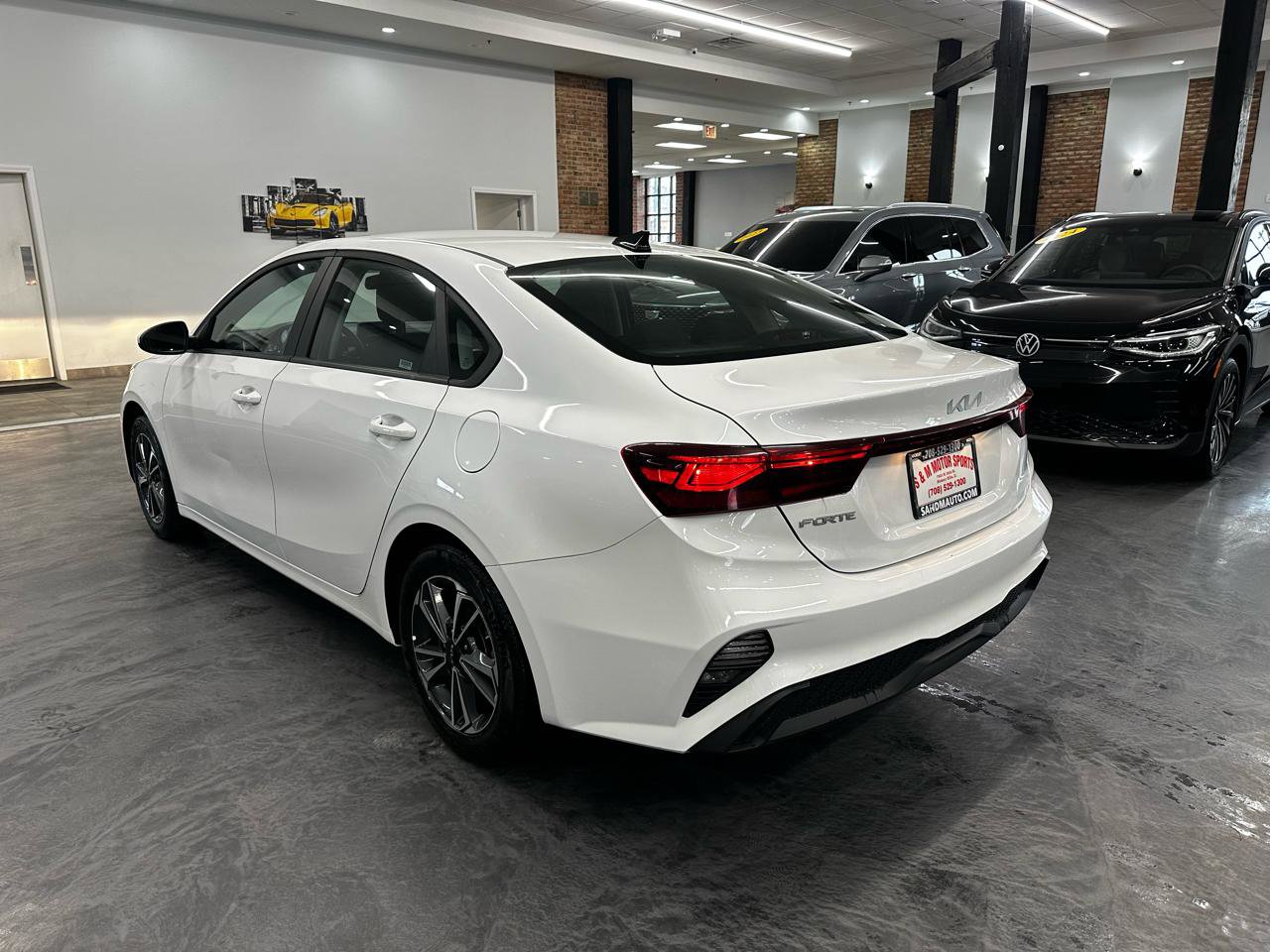 Used 2024 Kia Forte LXS image 7