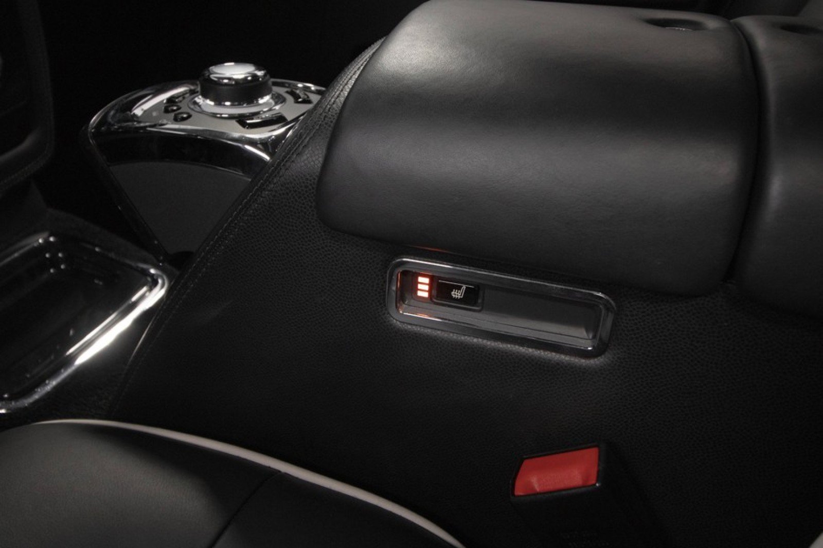 Used 2013 Rolls-Royce Phantom image 36