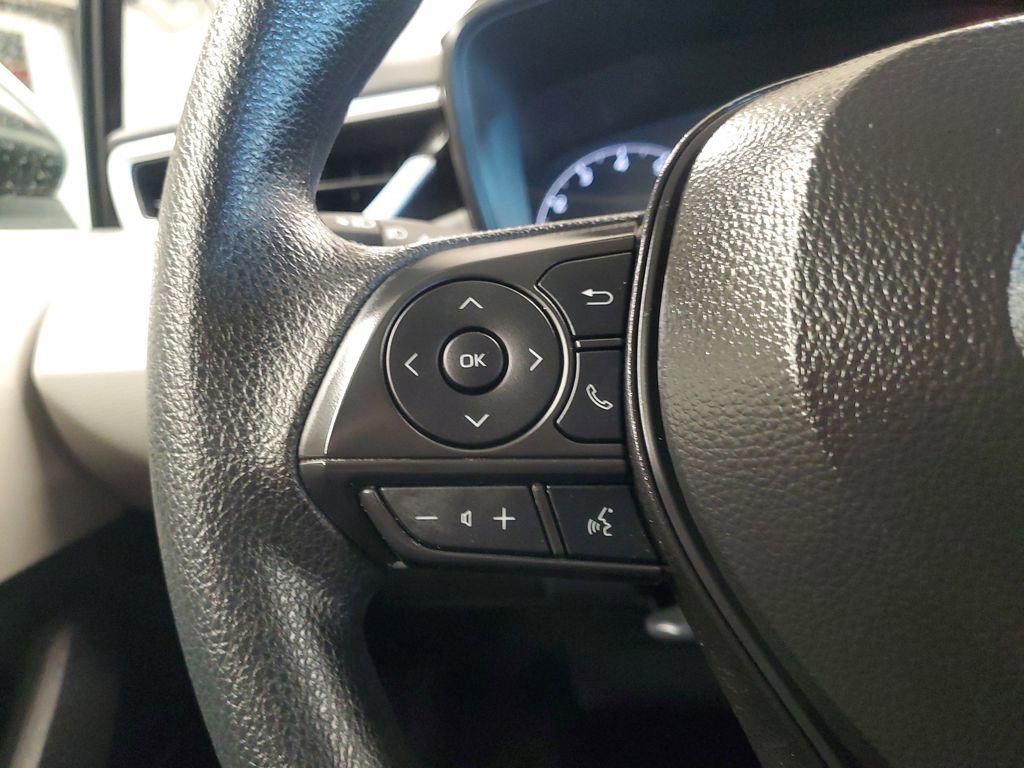 Used 2025 Toyota Corolla LE image 20