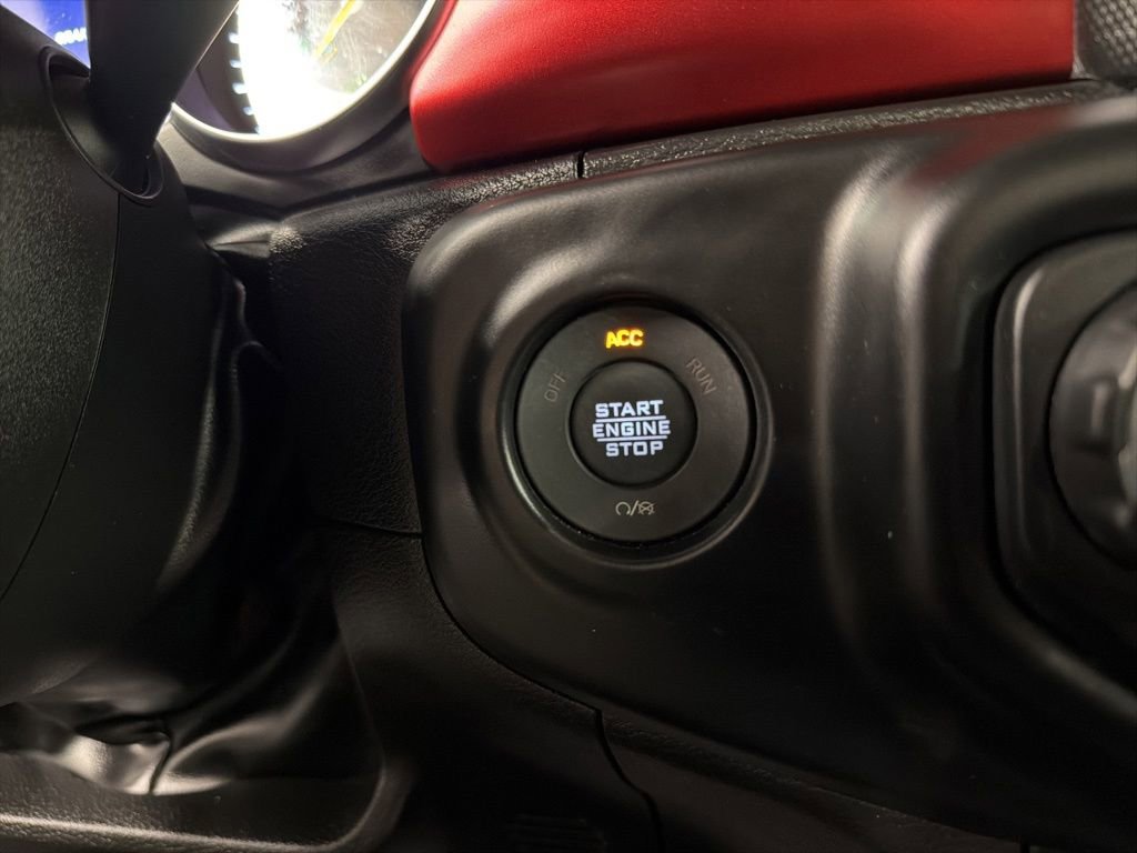 Used 2023 Jeep Wrangler Unlimited Rubicon w/ LED Lighting Group AWD/4WD image 18