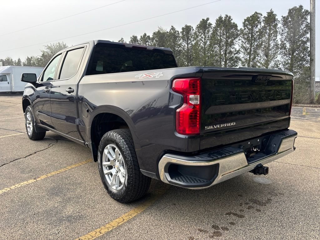 Used 2023 Chevrolet Silverado 1500 LT AWD/4WD image 5