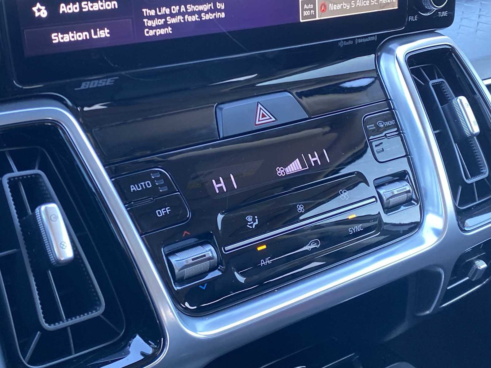 Used 2023 Kia Sorento SX image 24