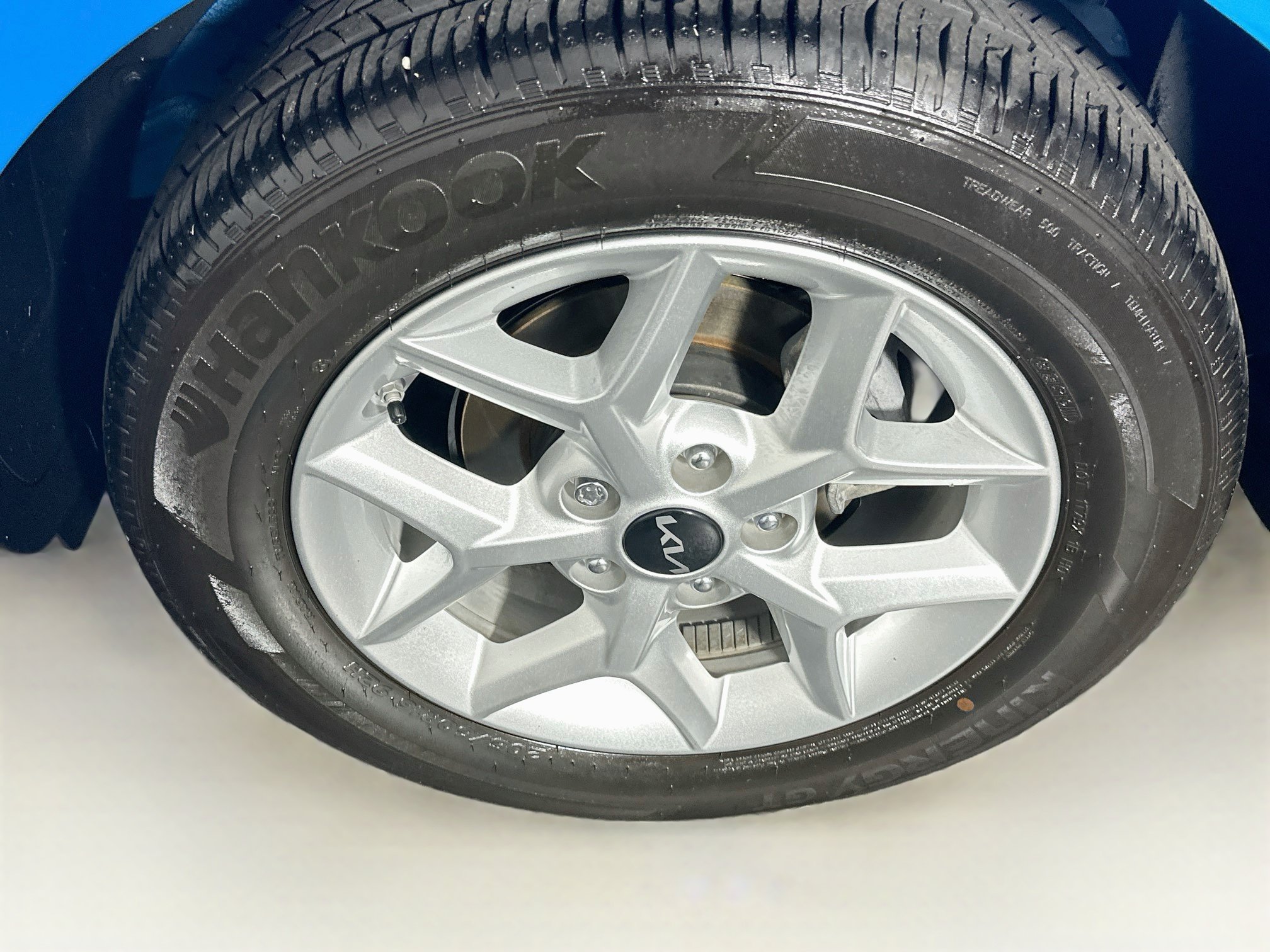 Used 2025 Kia Soul S FWD image 11