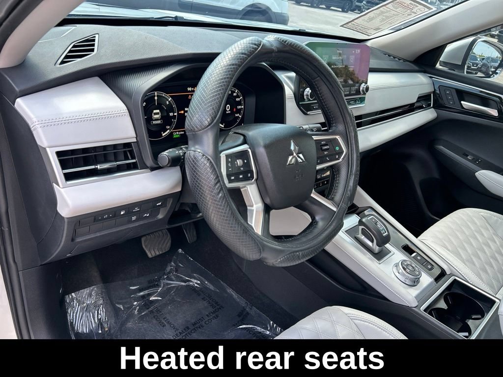 Used 2025 Mitsubishi Outlander 4WD Plug-In Hybrid image 17