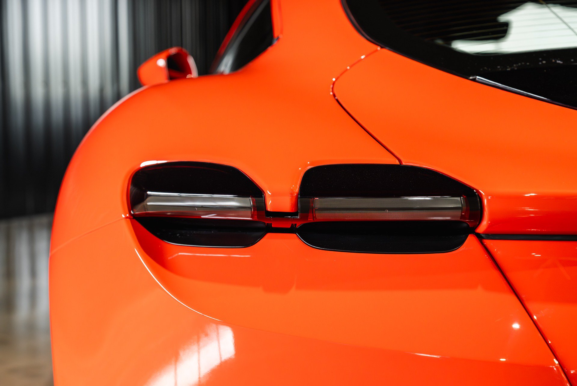 Used 2021 Ferrari Roma RWD image 27