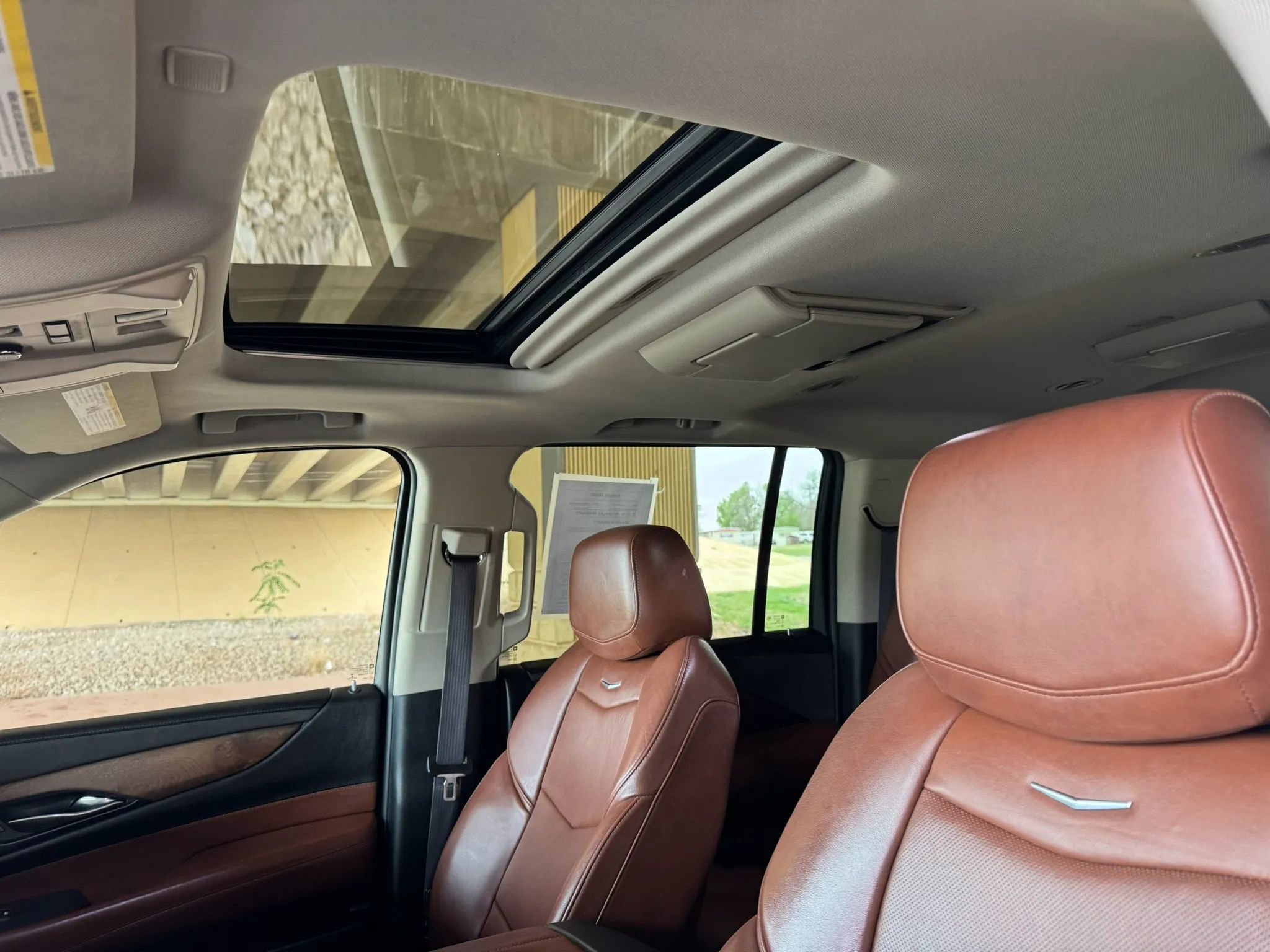 Used 2017 Cadillac Escalade ESV Luxury image 17