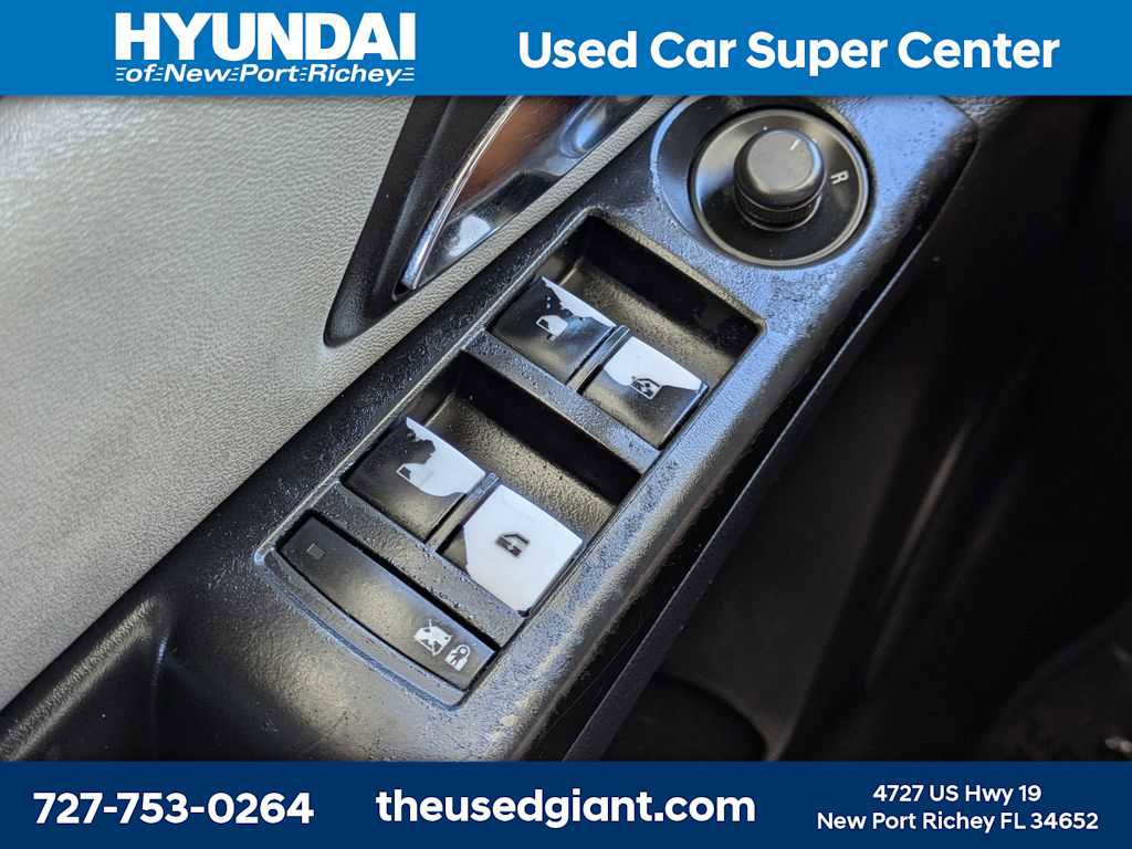 Used 2014 Chevrolet Cruze LS image 22