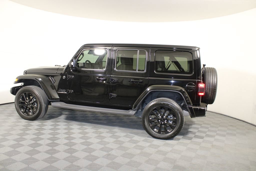 Used 2023 Jeep Wrangler Altitude image 5