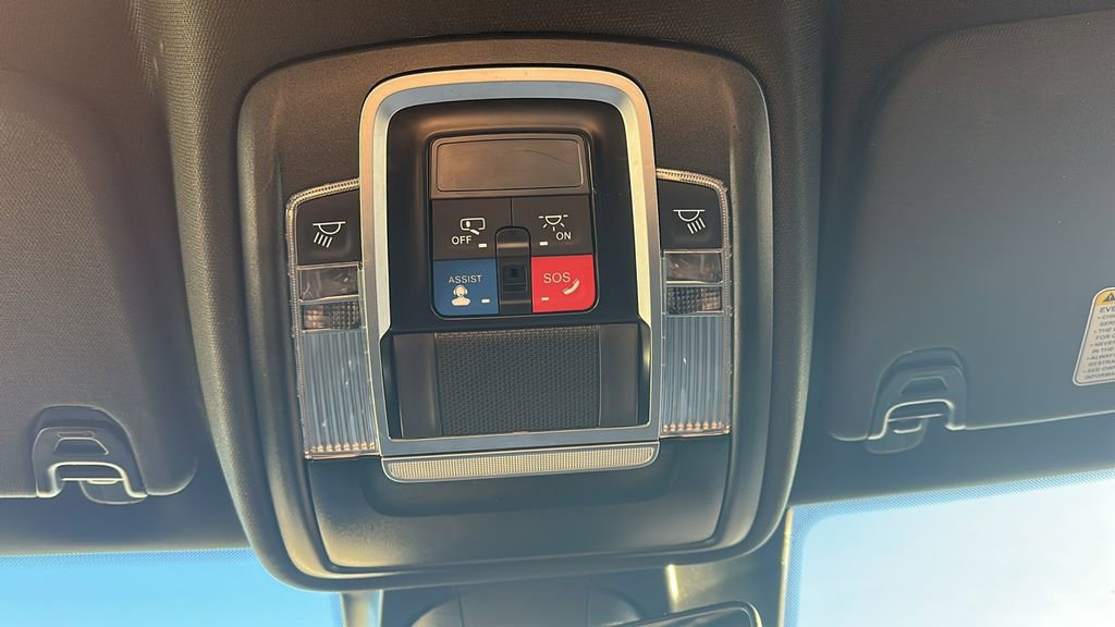 Used 2024 RAM 1500 Laramie image 30