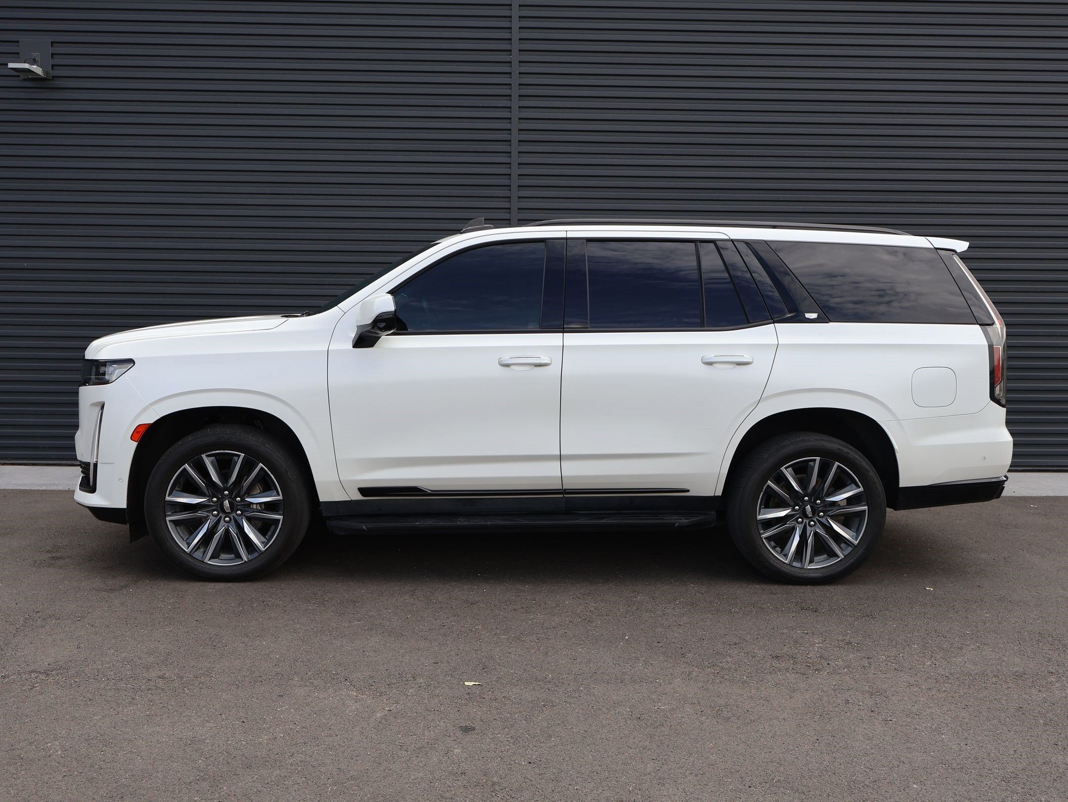 Used 2022 Cadillac Escalade Sport Platinum AWD/4WD image 9