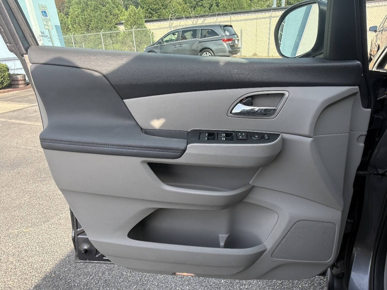 Used 2015 Honda Odyssey EX-L image 11