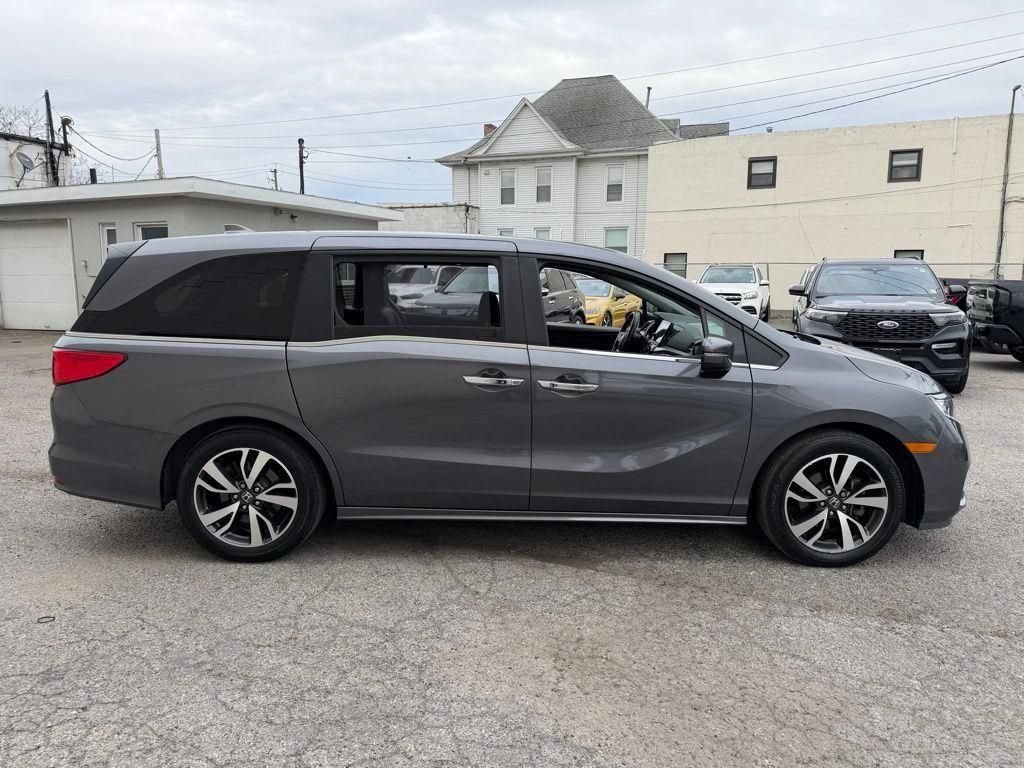 Used 2023 Honda Odyssey Touring image 11