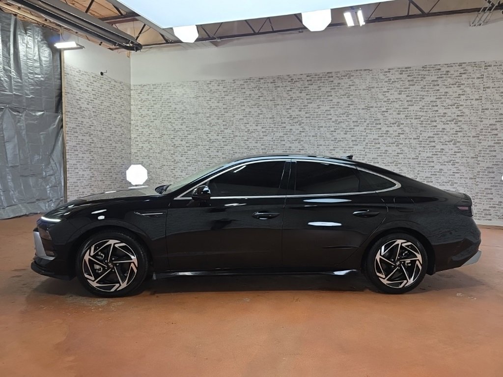 Certified 2024 Hyundai Sonata SEL w/ Convenience Package image 5