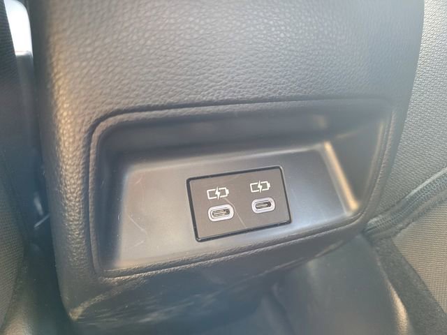 Used 2025 Toyota Corolla LE image 10