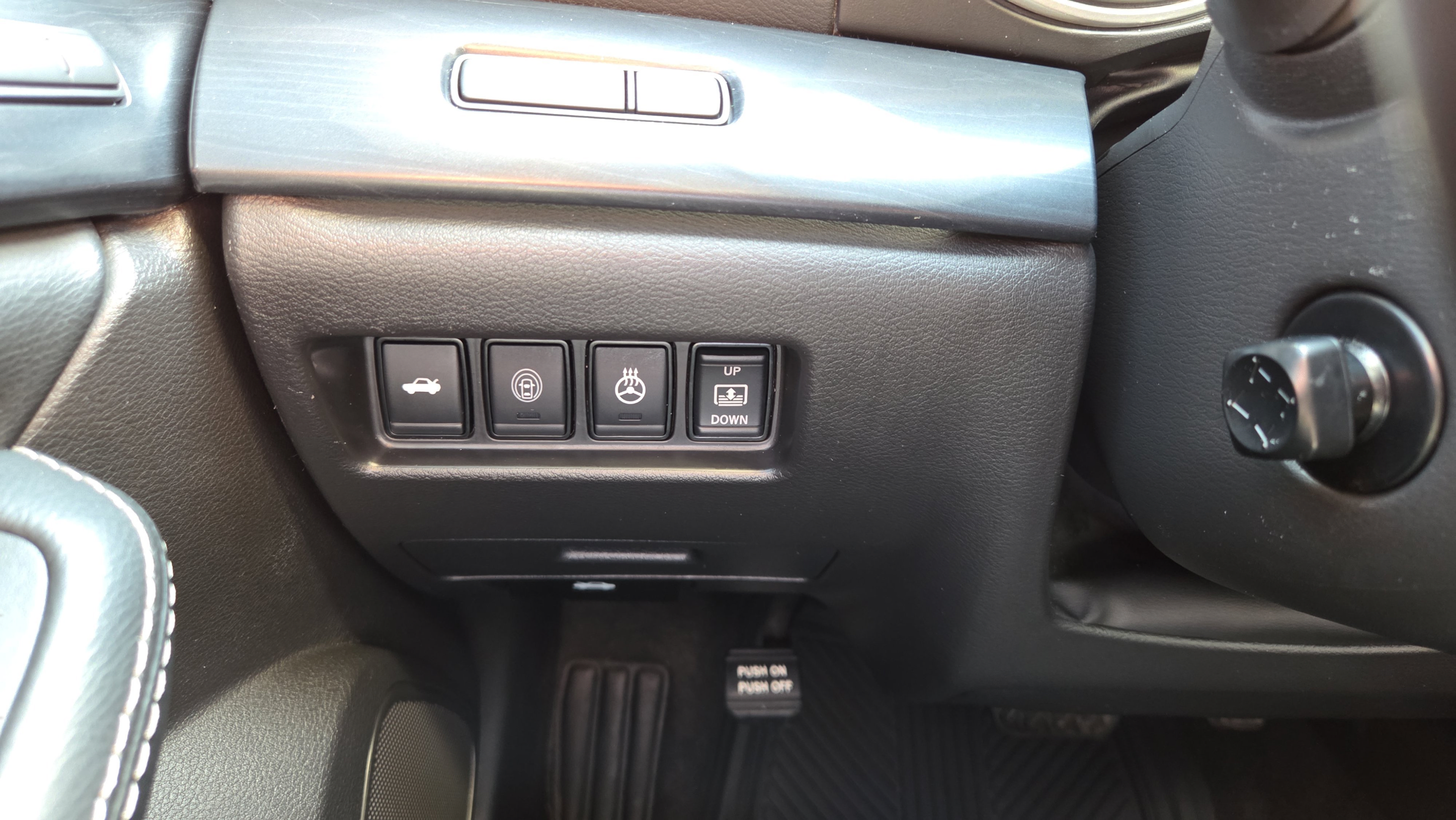 Used 2023 Nissan Maxima Platinum w/ Sport Mat Group FWD image 21