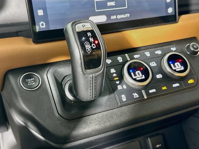 Certified 2024 Land Rover Defender 110 V8 AWD/4WD image 19
