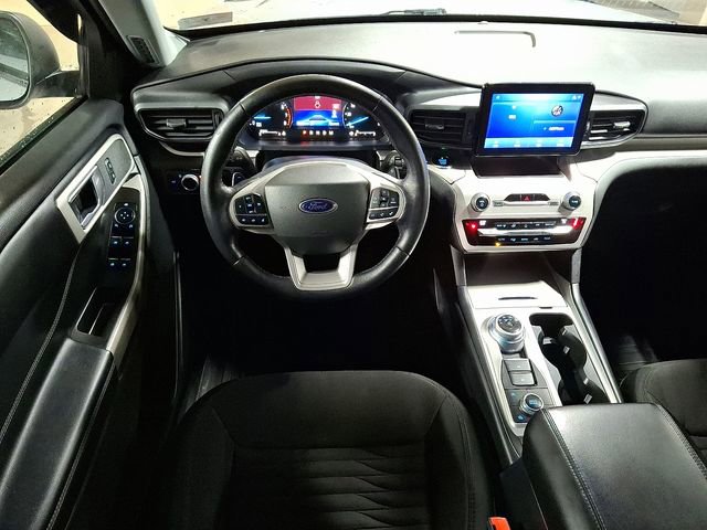 Used 2021 Ford Explorer XLT w/ Class III Trailer Tow Package image 12