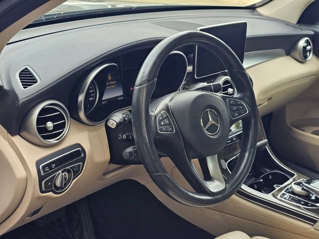 Certified 2016 Mercedes-Benz GLC 300 4MATIC image 4