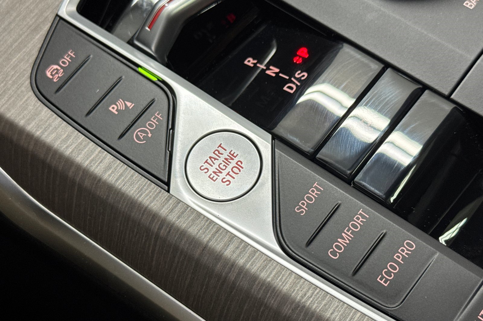 New 2026 BMW 330i Sedan w/ Premium Package image 28