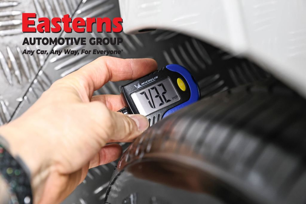 Used 2024 BMW 430i Convertible w/ M Sport Package RWD image 24