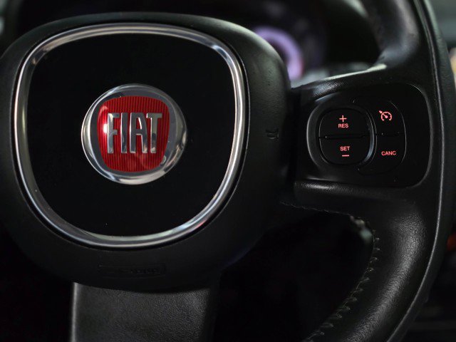 Used 2017 FIAT 500L Trekking w/ Dual-Pane Sunroof Package image 21