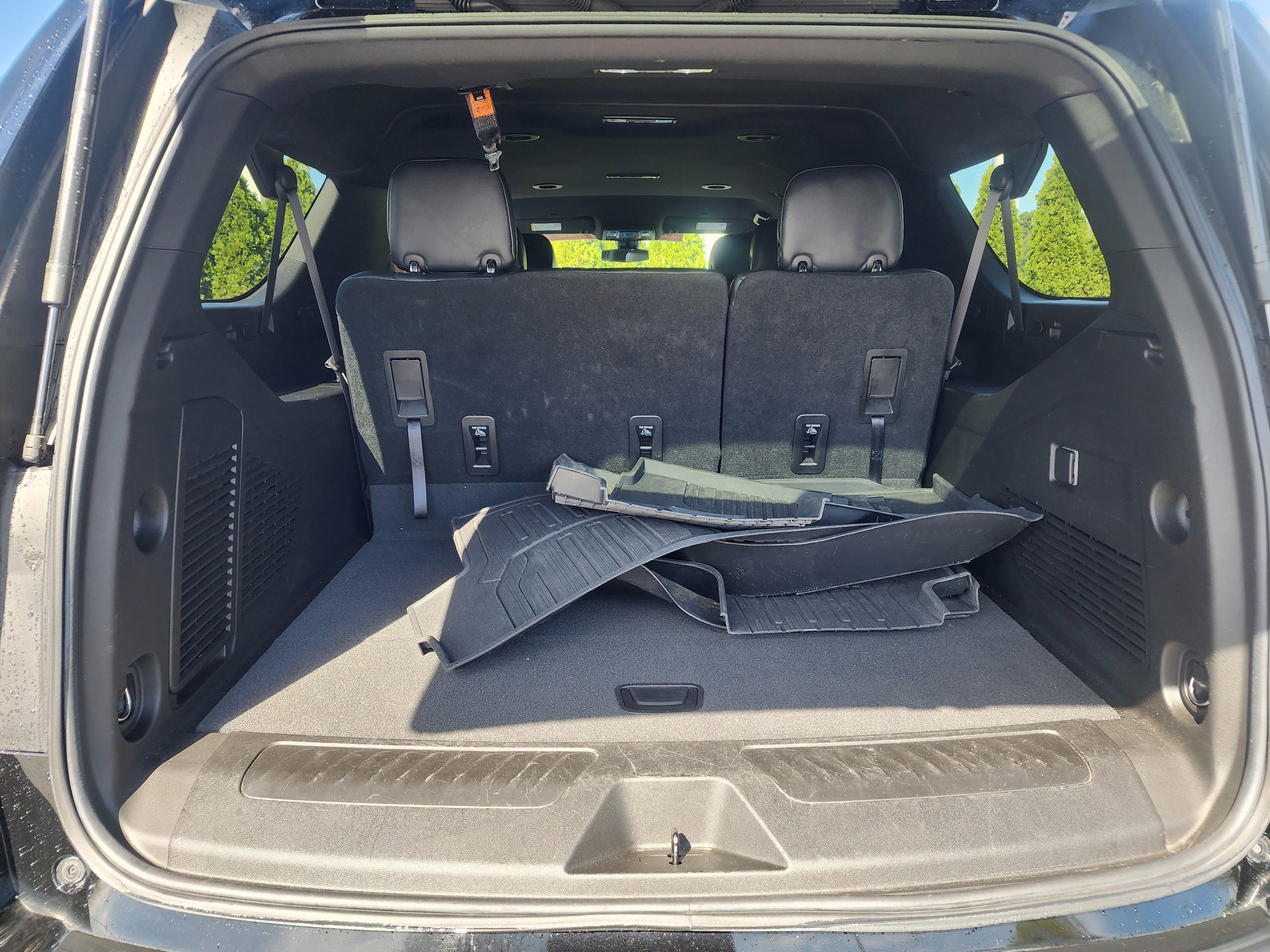 Used 2022 GMC Yukon XL SLE image 12