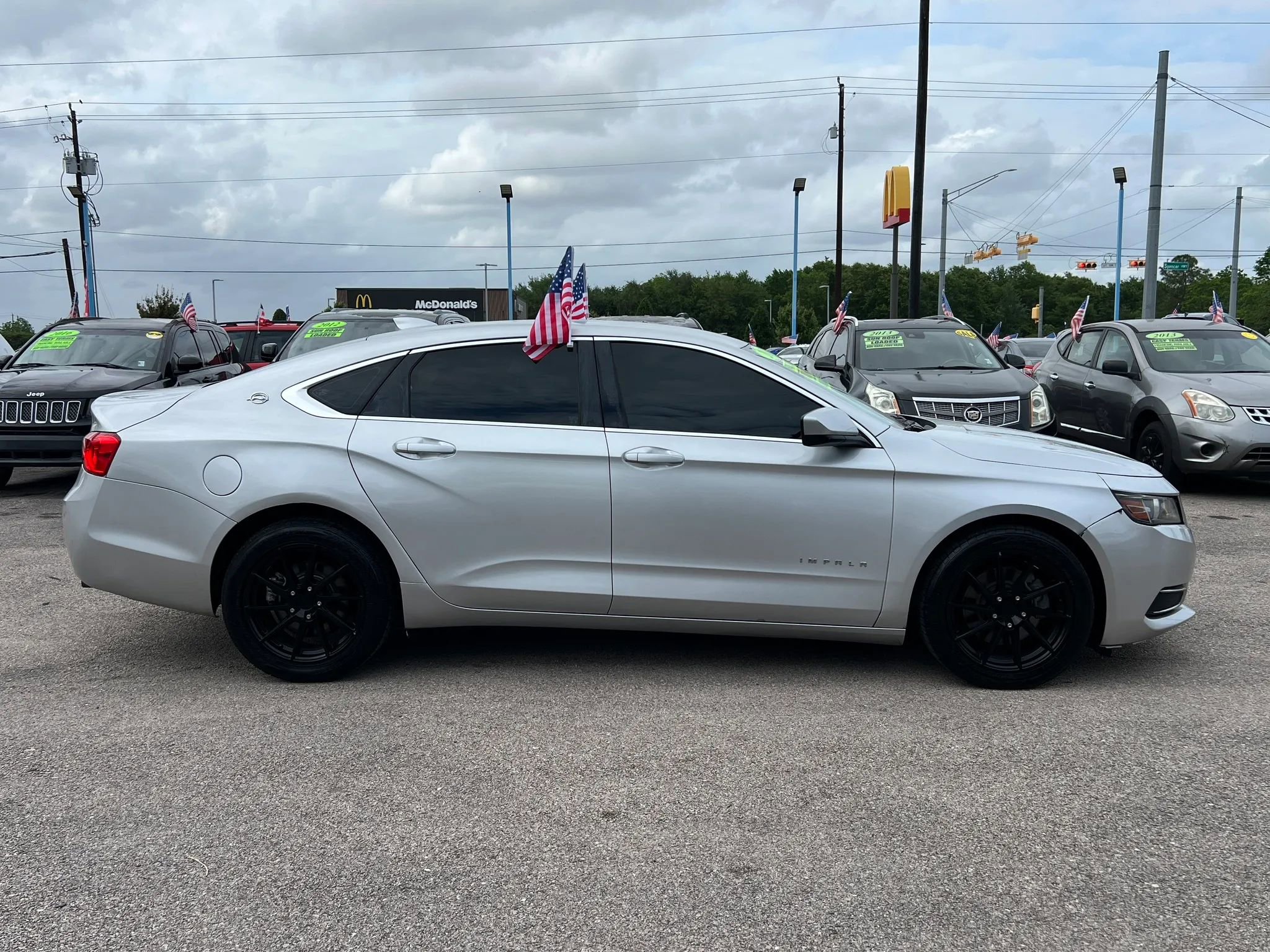 Used 2017 Chevrolet Impala LT FWD image 5