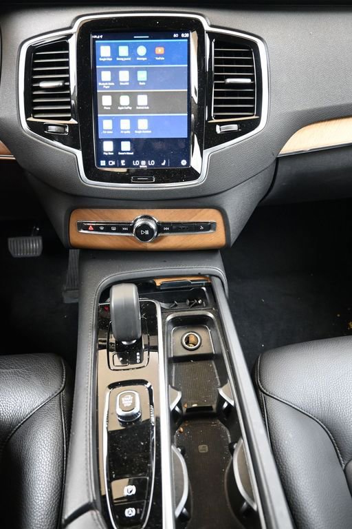 Certified 2024 Volvo XC90 B6 Plus image 27