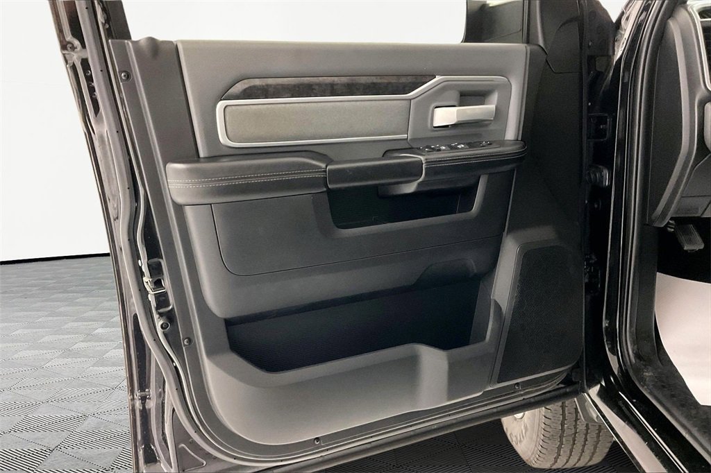 Used 2022 RAM 2500 Big Horn w/ Protection Group image 18