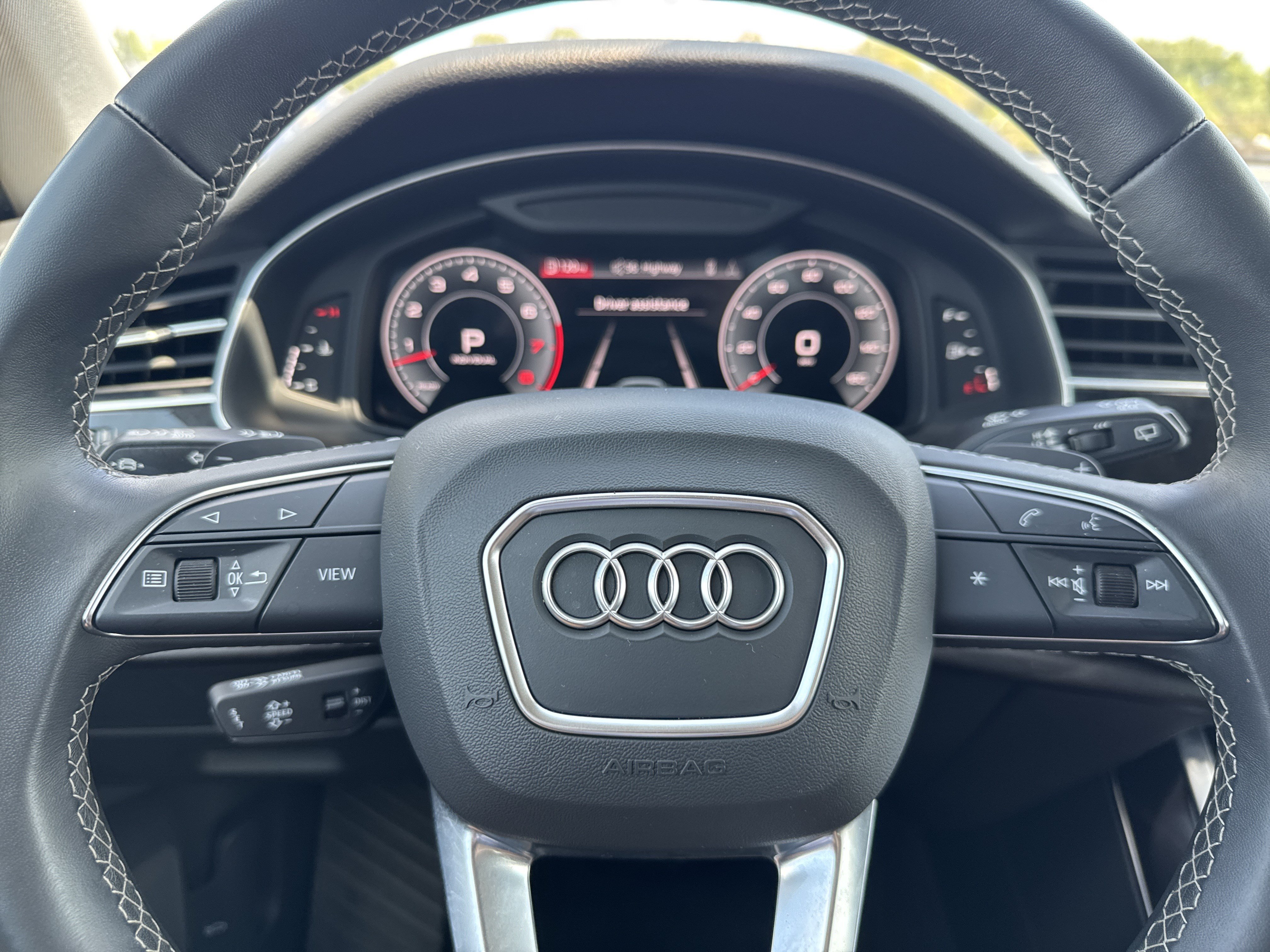 Used 2023 Audi Q8 Premium w/ Convenience Package AWD/4WD image 11