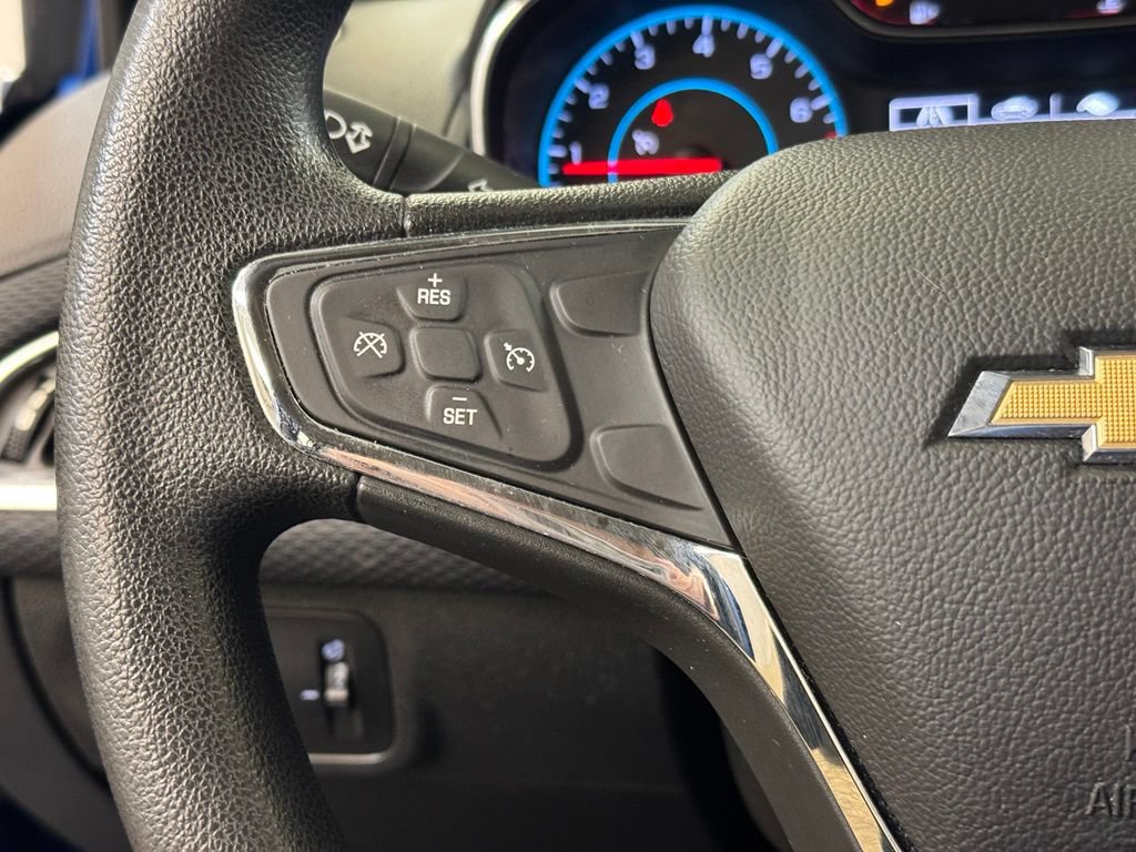 Used 2017 Chevrolet Cruze LT FWD image 37
