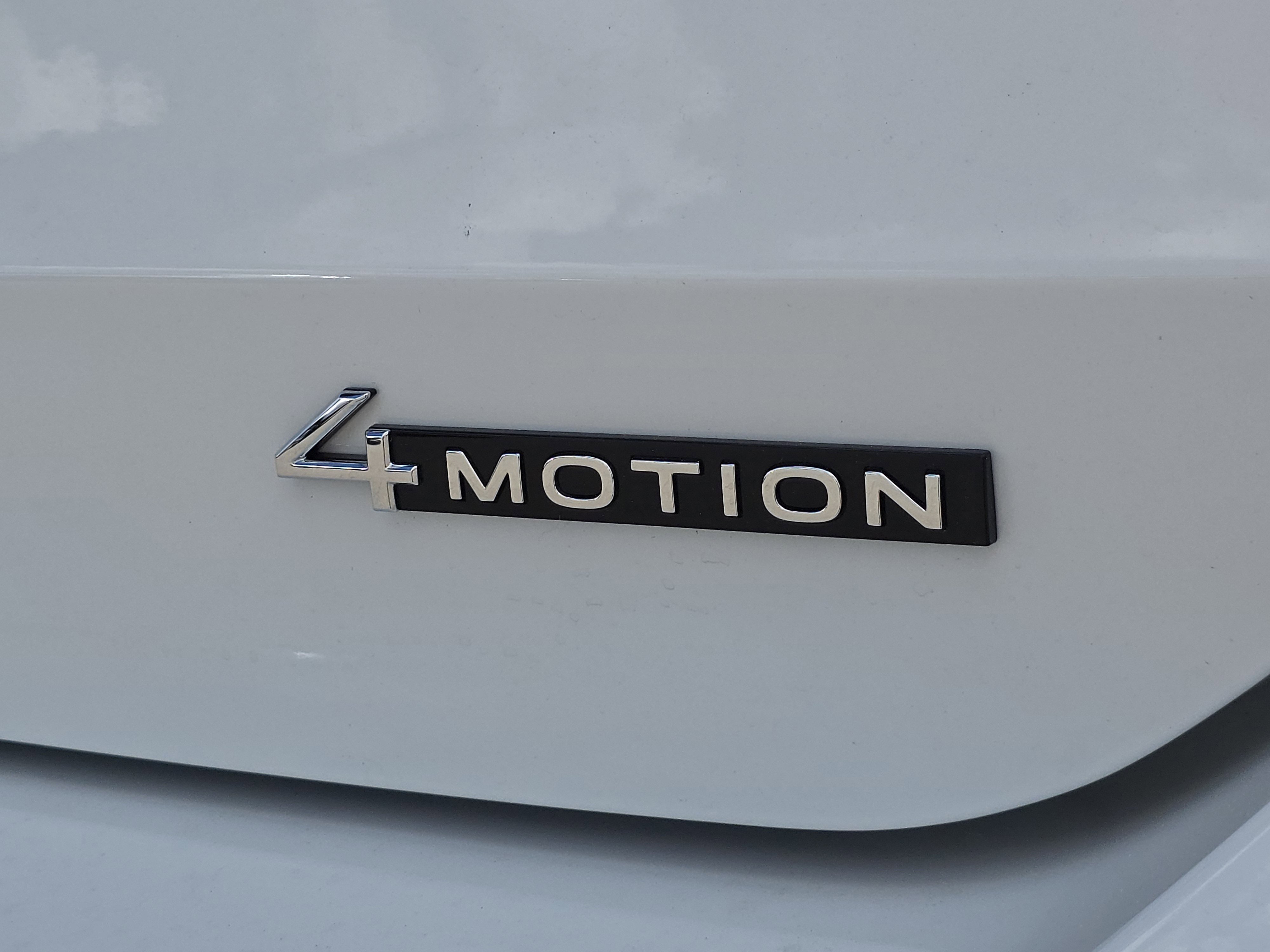 New 2026 Volkswagen Taos SE AWD/4WD image 13