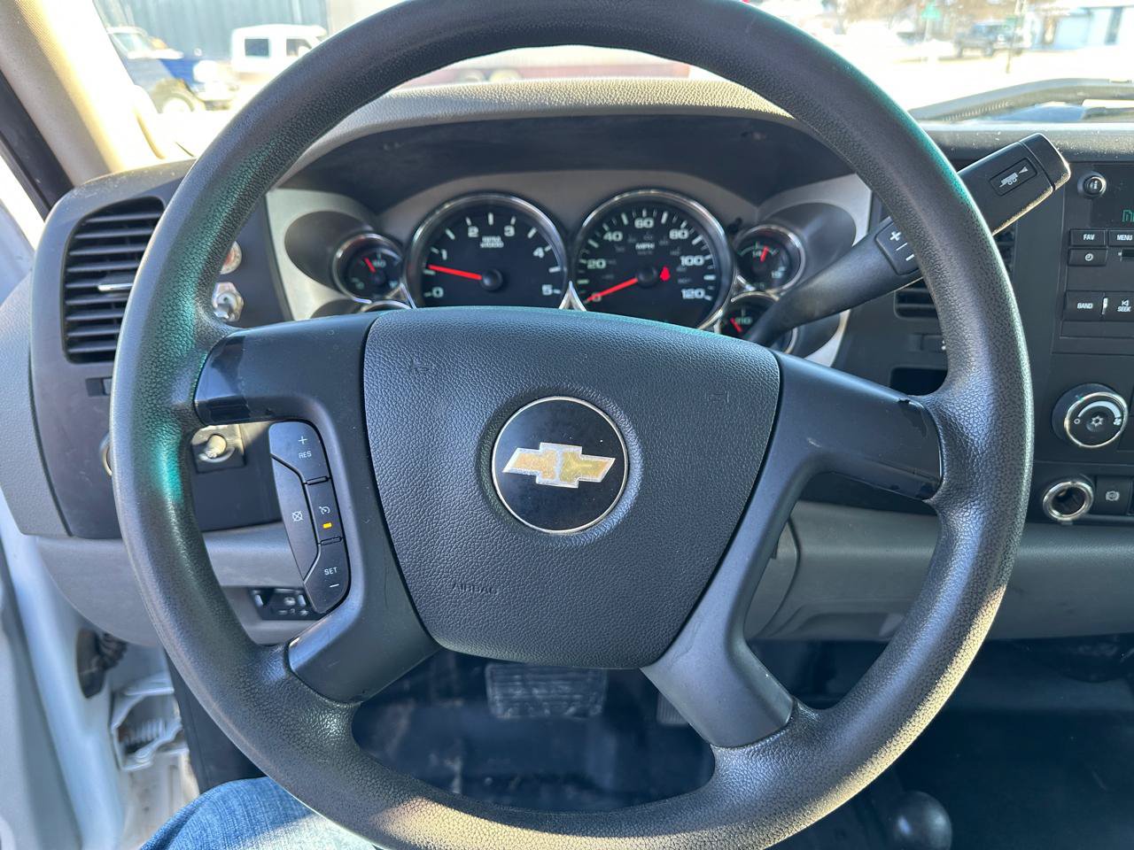 Used 2011 Chevrolet Silverado 3500 W/T AWD/4WD image 11