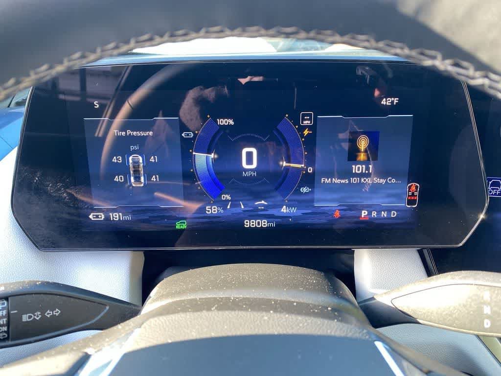 Used 2025 Chevrolet Equinox EV LT w/ Convenience Package FWD image 26