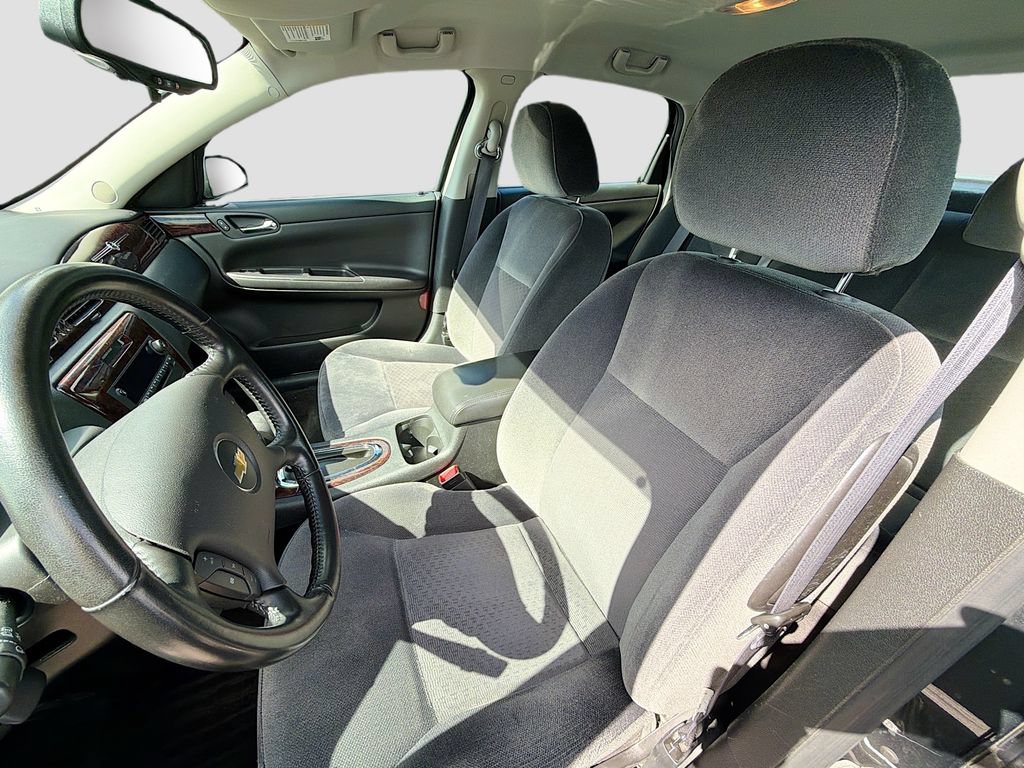Used 2014 Chevrolet Impala Limited LS FWD image 12