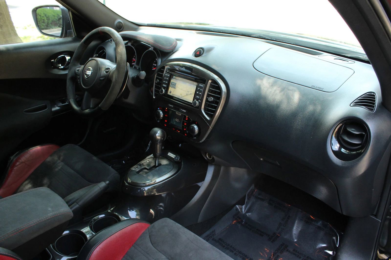 Used 2015 Nissan Juke NISMO RS w/ Interior Illumination Package AWD/4WD image 31