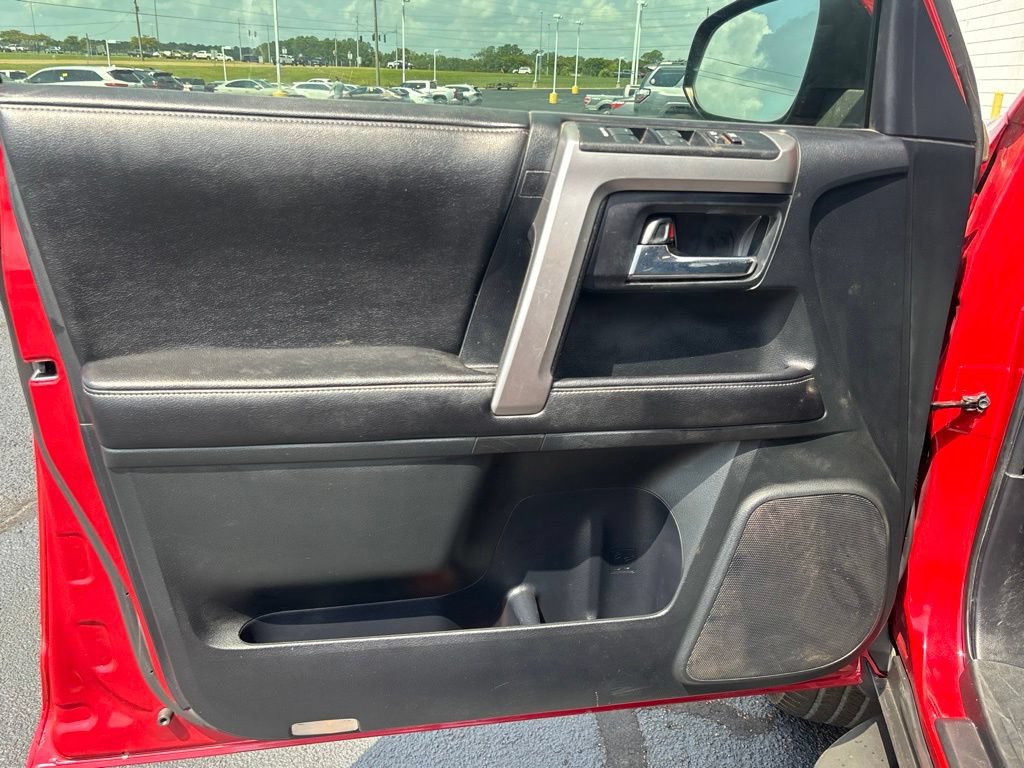 Used 2015 Toyota 4Runner 2WD image 6