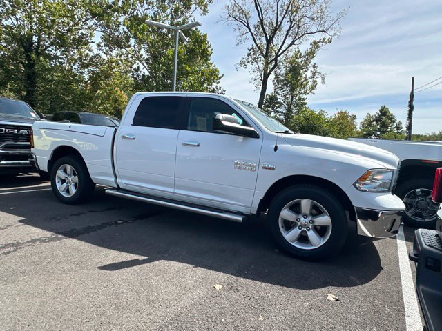 Used 2017 RAM 1500 Classic SLT w/ SLT Plus D←cor Group AWD/4WD image 19