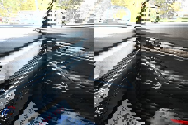 Used 2025 Kia Telluride SX image 30