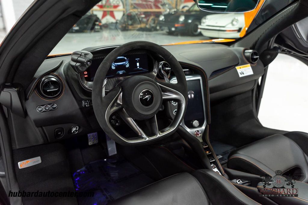 Used 2024 McLaren 750S Spider image 20